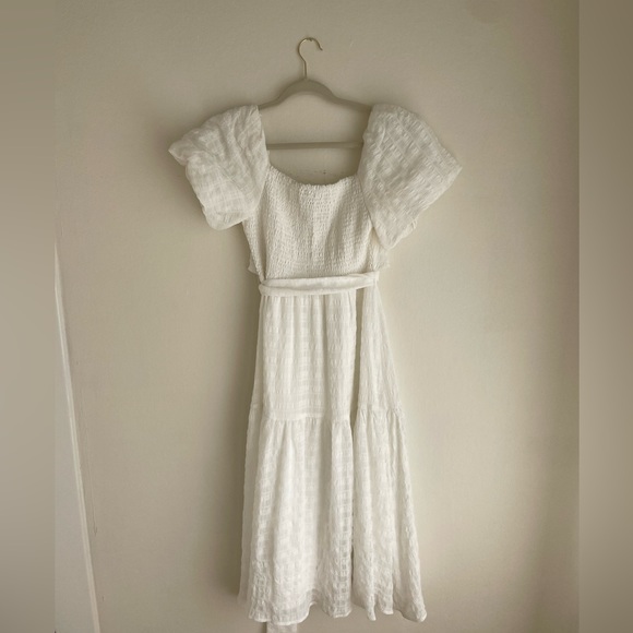 Astr the label Sonnet puff sleeve white midi dress - Picture 5 of 6